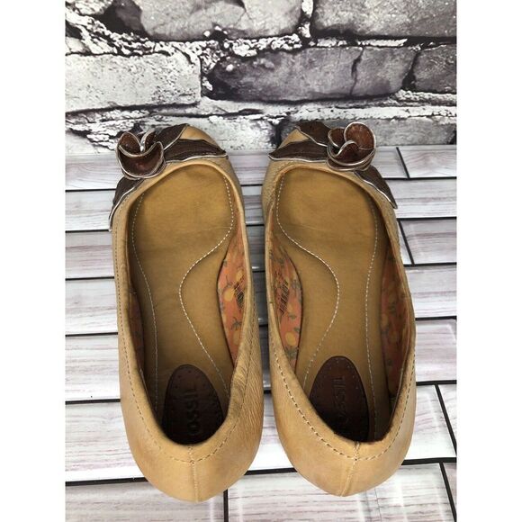 Fossil Brown Tan Leather Rose Floral Slip On Ballet Flats Shoes Women Sz 8.5M US - Picture 11 of 16